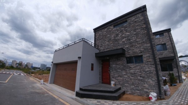 cca35ef3f7545a2d160bd7d1d2cb5d18_1474849