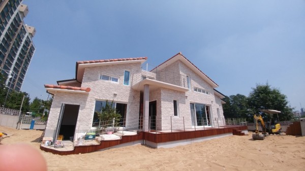 cca35ef3f7545a2d160bd7d1d2cb5d18_1474851