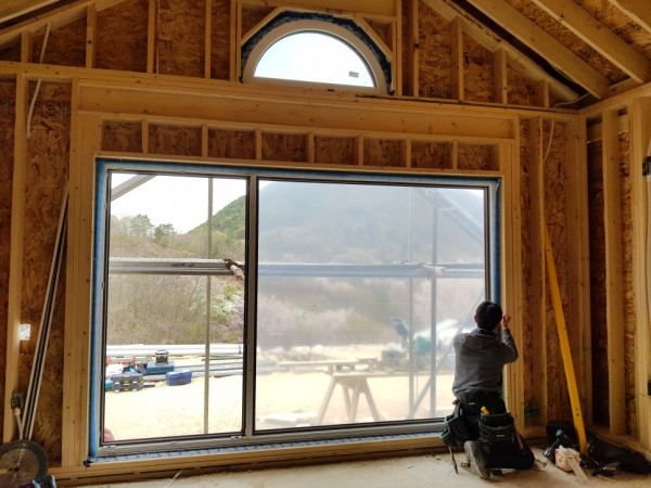 dd4d1763a308d0f93519cbc63c84e6d4_1523597