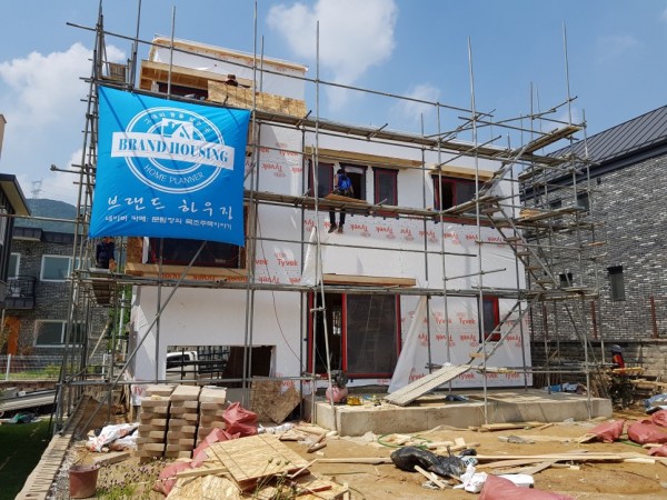 4d08ddd4808ba8cb169de9d8369dafe6_1527722